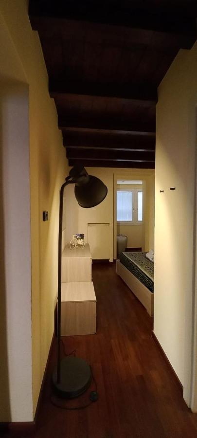 Daisy Apartment In Centro A Комо Экстерьер фото