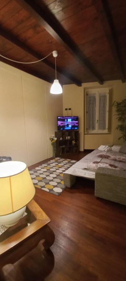 Daisy Apartment In Centro A Комо Экстерьер фото